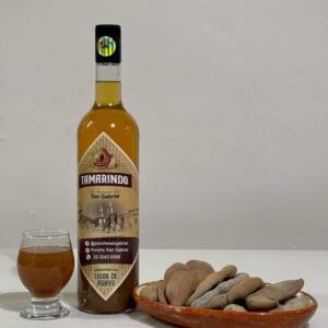 Licor de mezcal de tamarindo